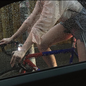 葵司无码潮喷白浆流出
